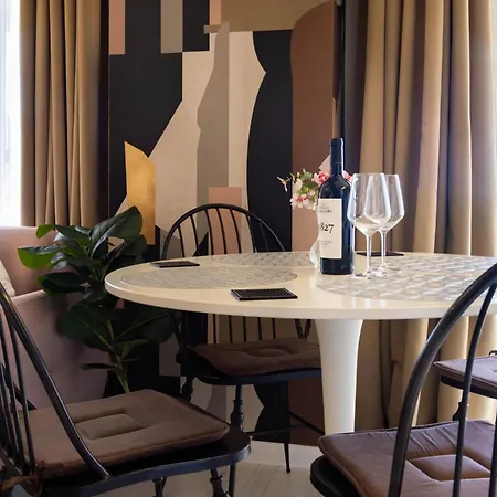 Sia Charm Apartment *